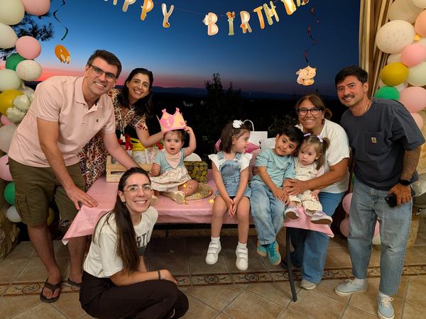 Aug. 29, 2026-Family foto